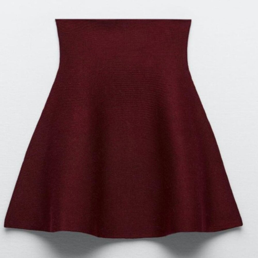 ZARA WOMEN'S BURGUNDY FLIRTY LITTLE MINI SKIRT SMALL 🦋 🌸
